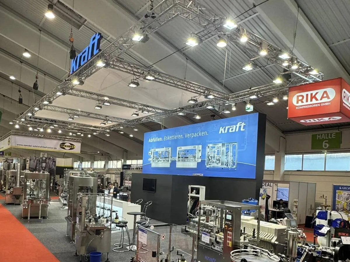 Blick über den Stand